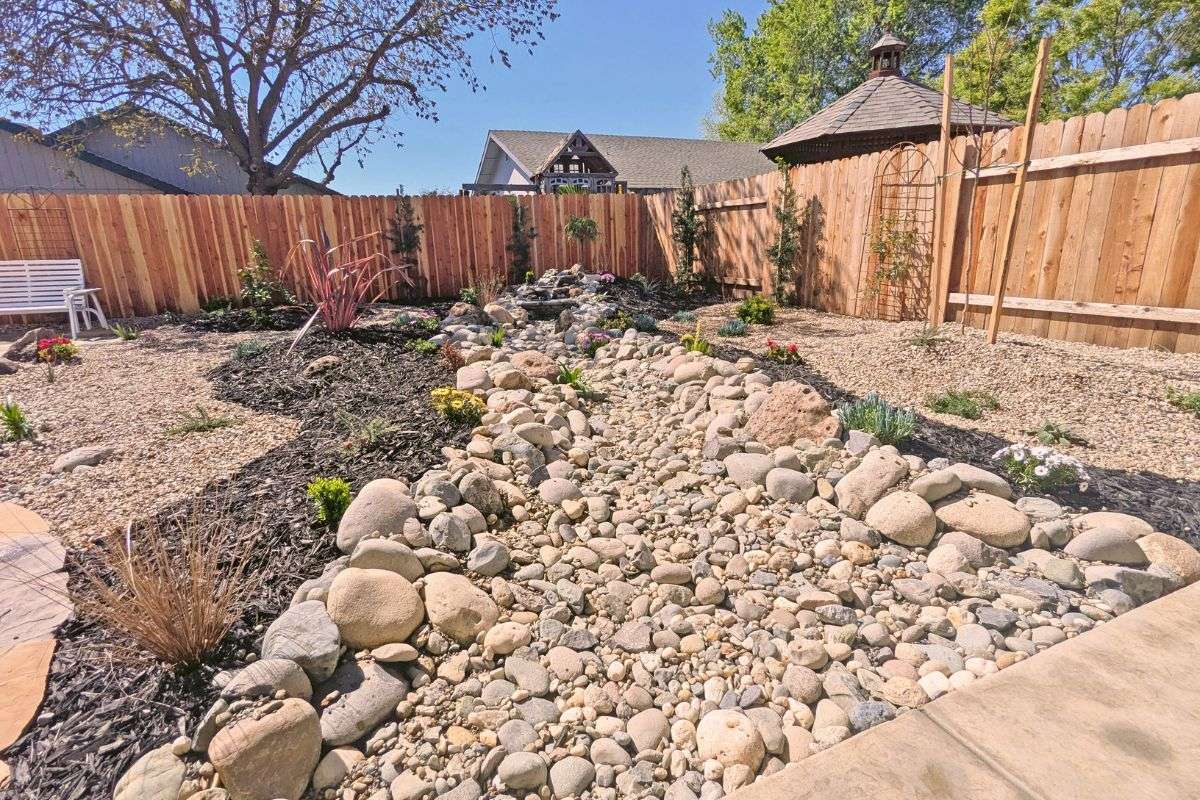 Dry Creek Bed Sacramento (8)